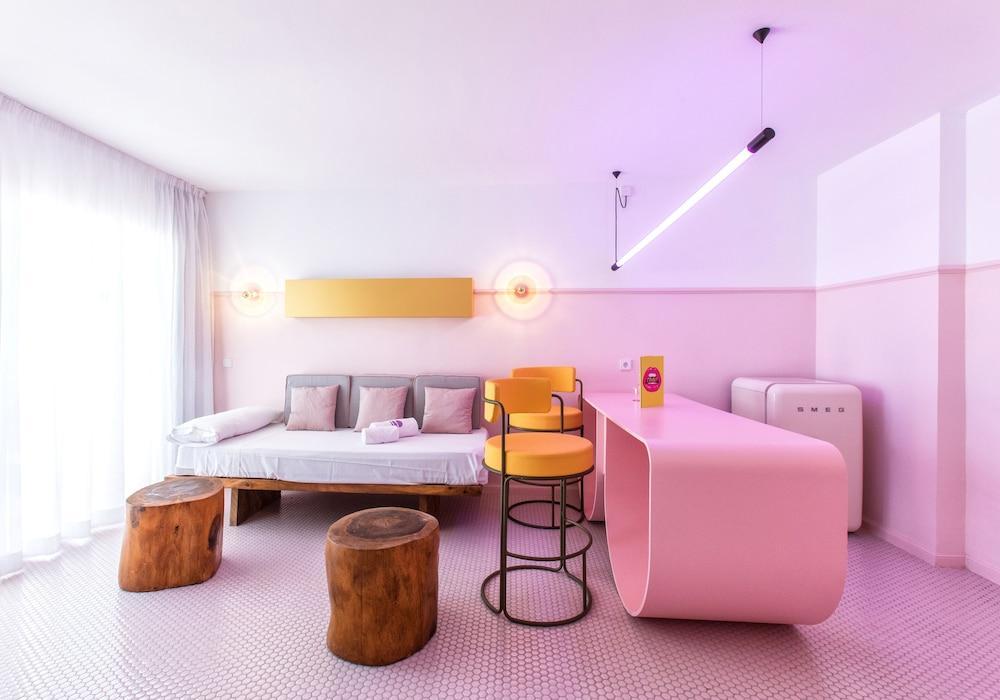 Apartamentos Blue Star (Adults Only) Sant Antoni de Portmany Екстериор снимка