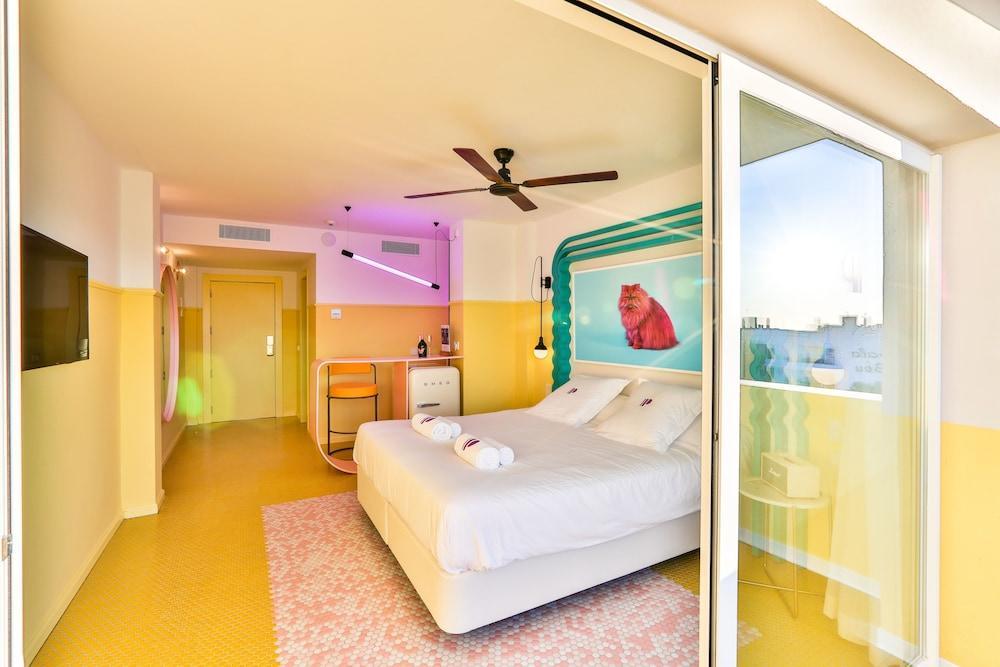 Apartamentos Blue Star (Adults Only) Sant Antoni de Portmany Екстериор снимка