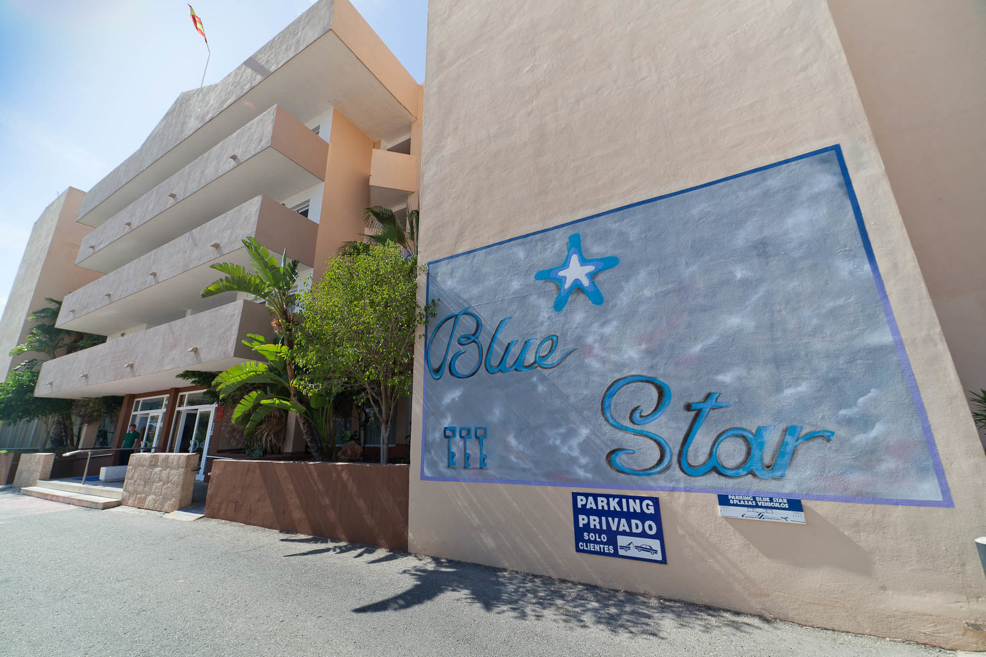 Apartamentos Blue Star (Adults Only) Sant Antoni de Portmany Екстериор снимка