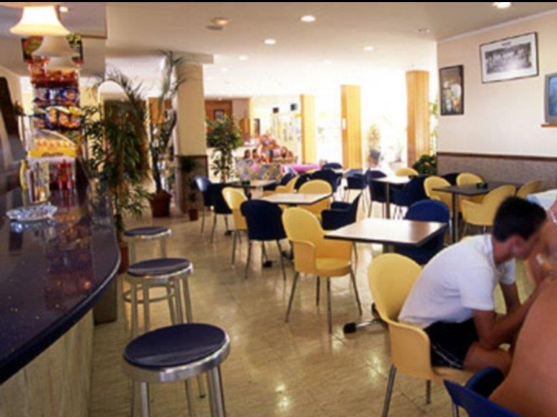 Apartamentos Blue Star (Adults Only) Sant Antoni de Portmany Екстериор снимка