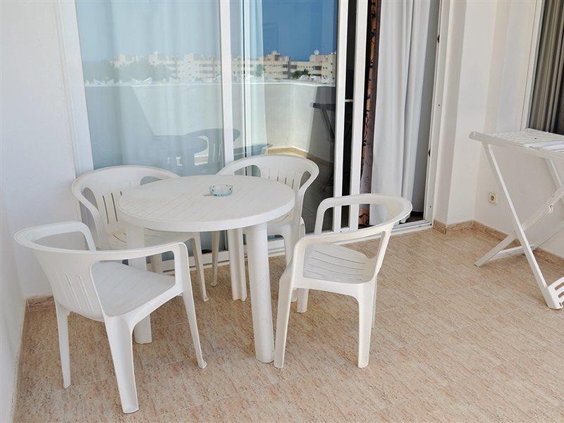 Apartamentos Blue Star (Adults Only) Sant Antoni de Portmany Екстериор снимка