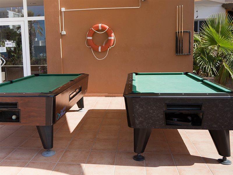 Apartamentos Blue Star (Adults Only) Sant Antoni de Portmany Екстериор снимка