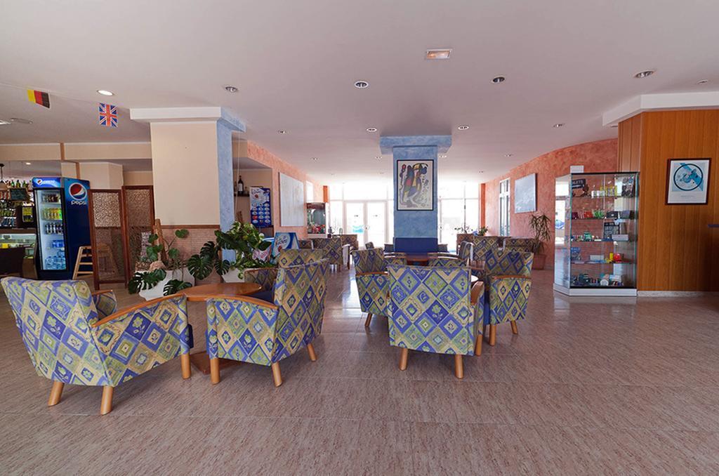 Apartamentos Blue Star (Adults Only) Sant Antoni de Portmany Екстериор снимка